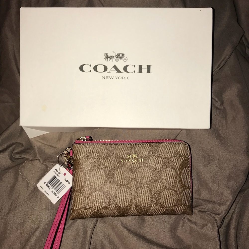 Coach Wristlet NWT